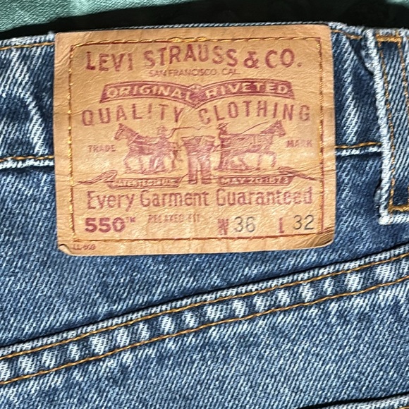 Vintage Mens Levi Relaxed Fit 550 Size: 36x32 - Picture 8 of 14